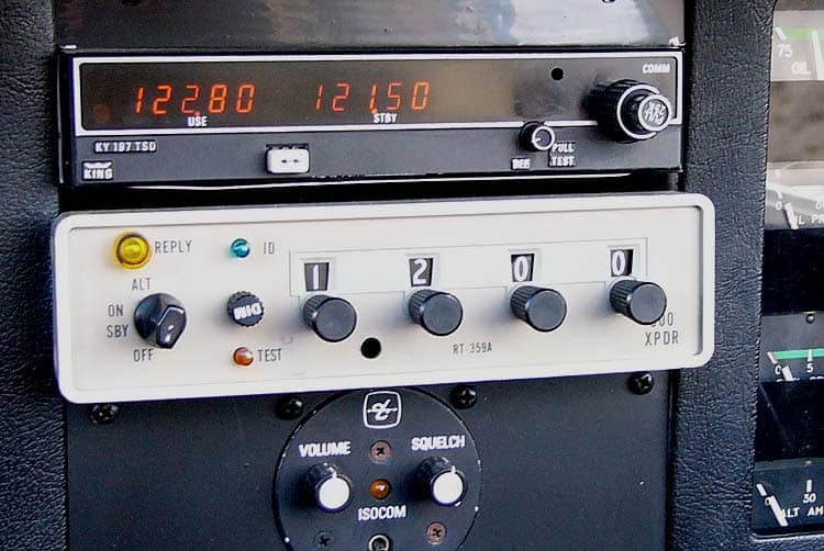 ALT and STBY frequency displays with control knobs.