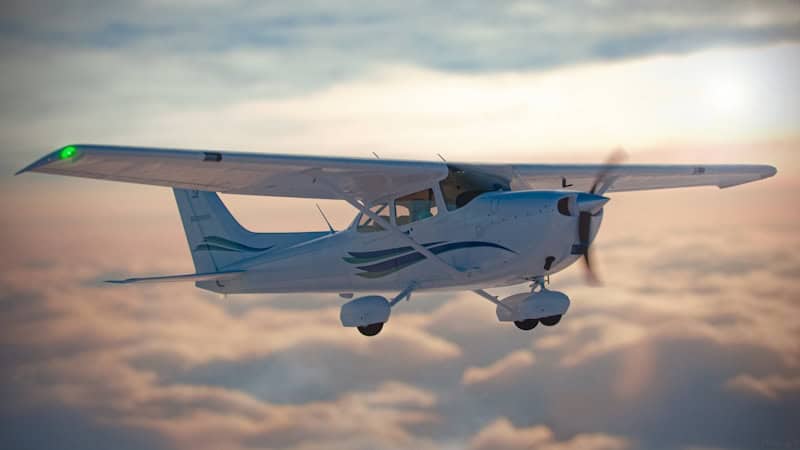 part 61 flight training — Piper Cherokee on the ramp at a small GA airport