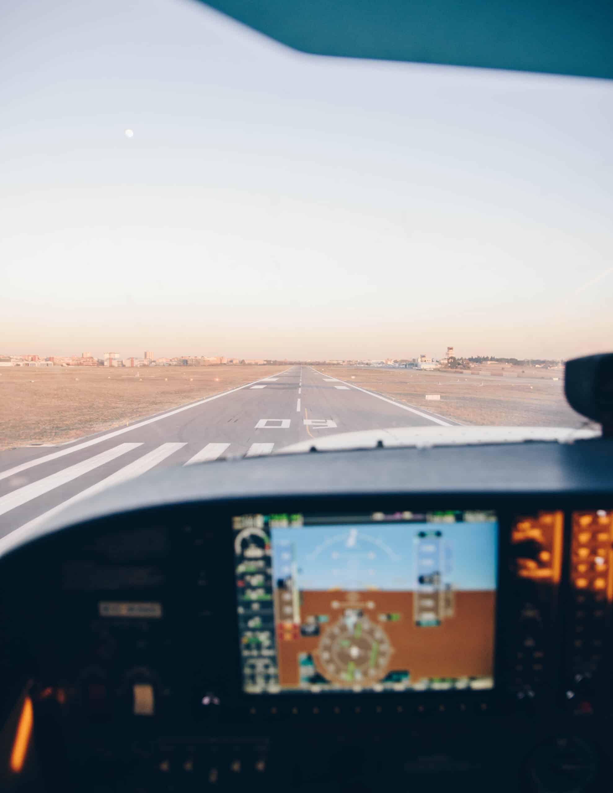 GA cockpit with glass PFD on approach