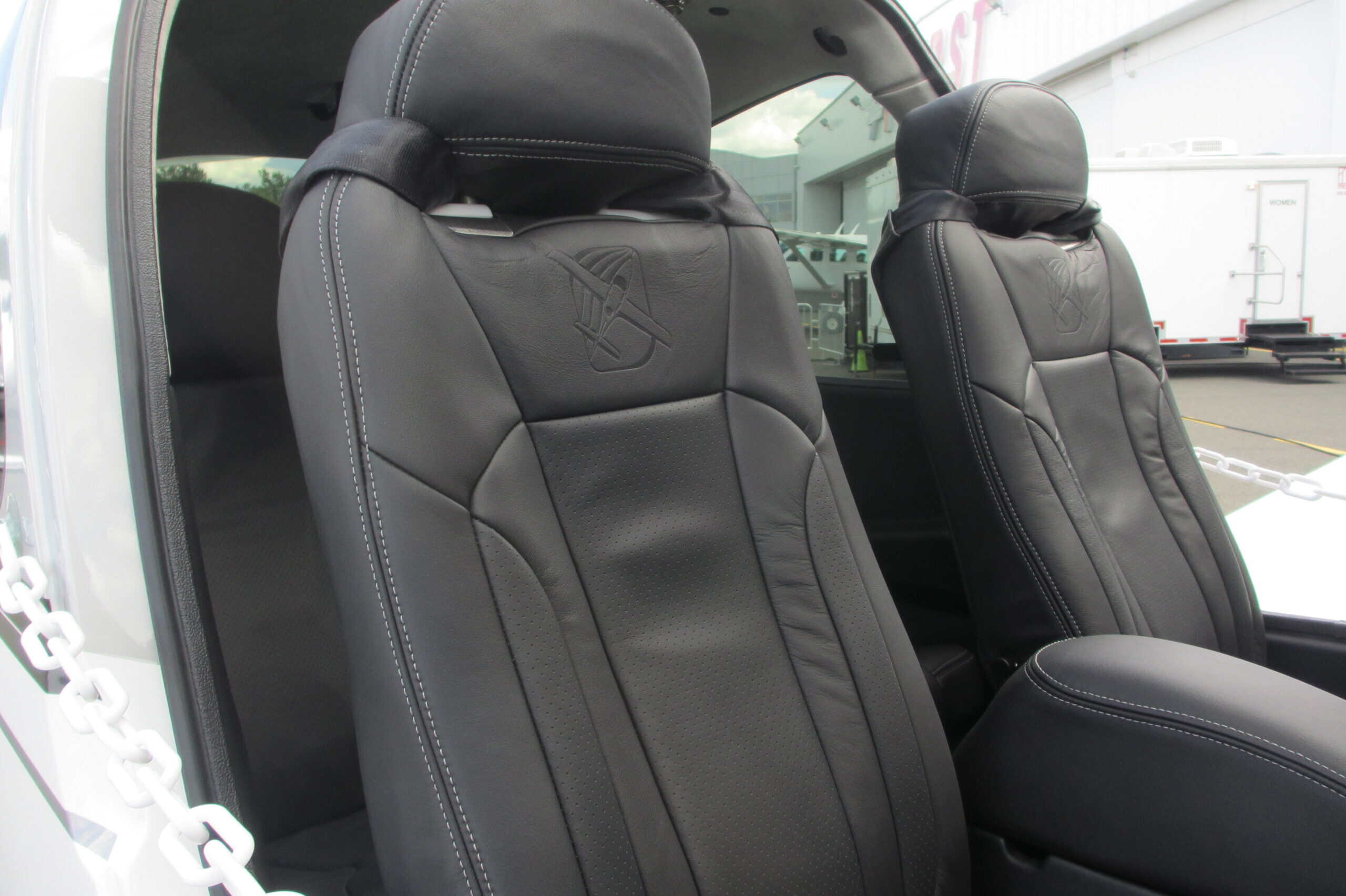 Cirrus SR22 interior cabin with embossed leather seats