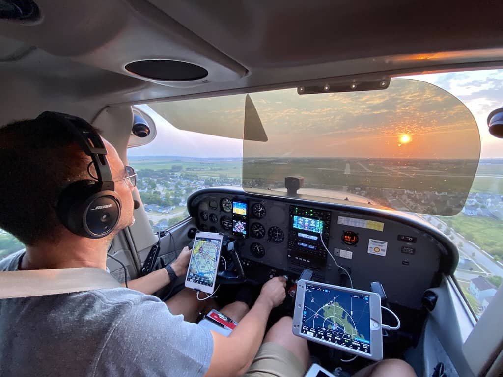 ForeFlight running on iPad in a Cessna 172 cockpit alongside Garmin G5 and GTN 650 — the typical GA EFB setup.