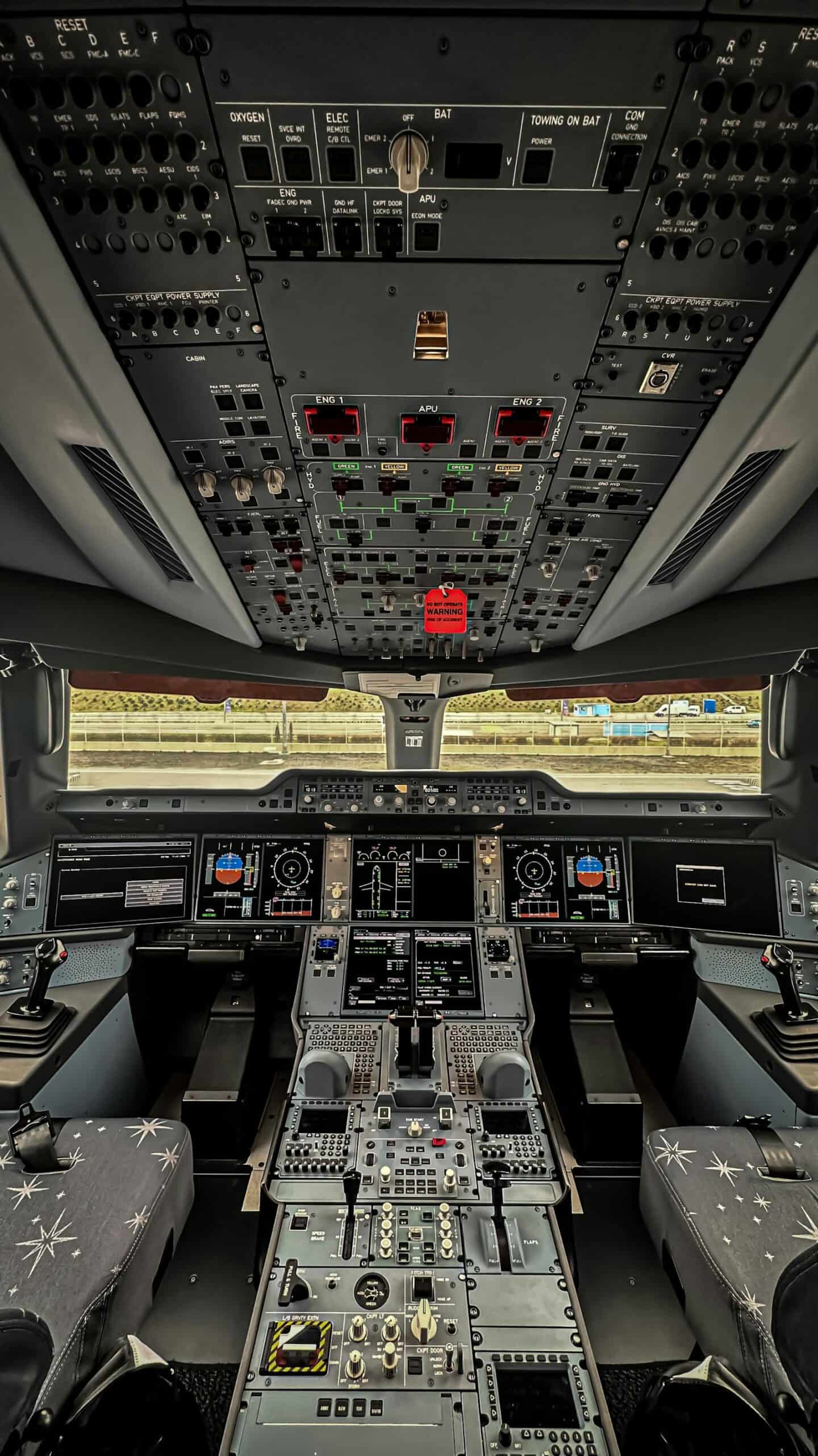 General aviation cockpit instruments and controls
