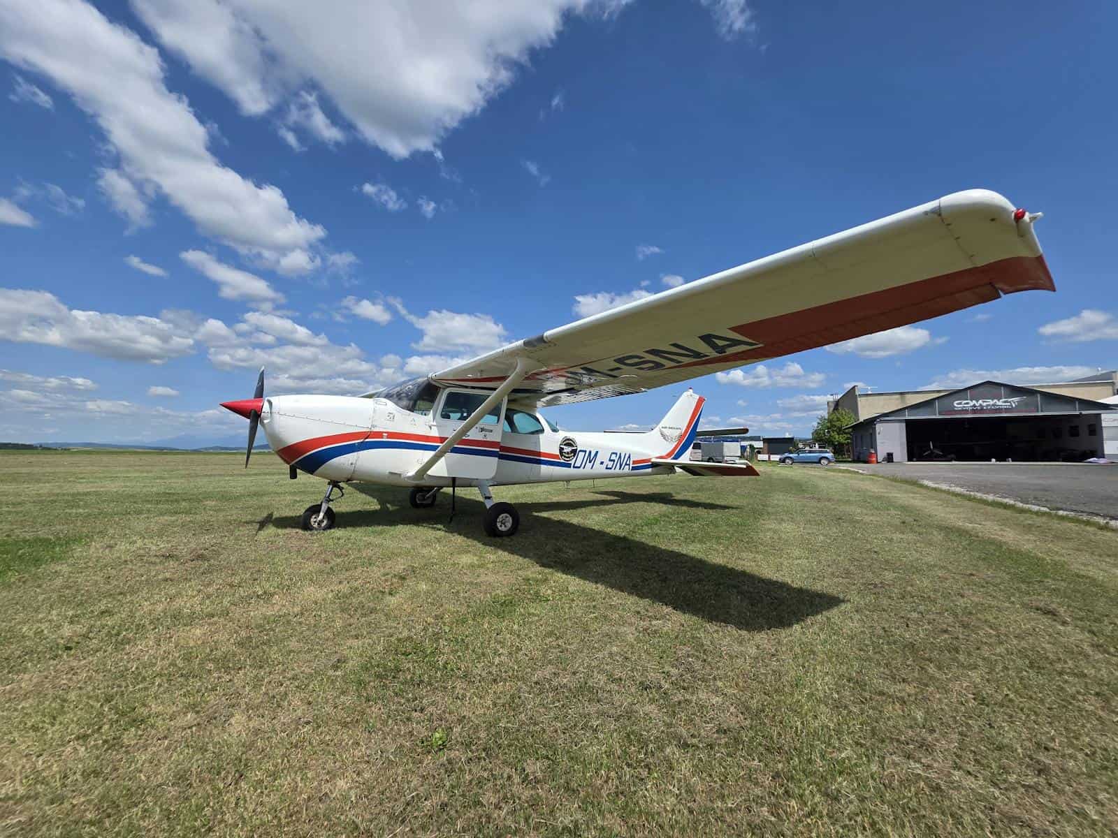 Cessna 172 prepared for a flight lesson