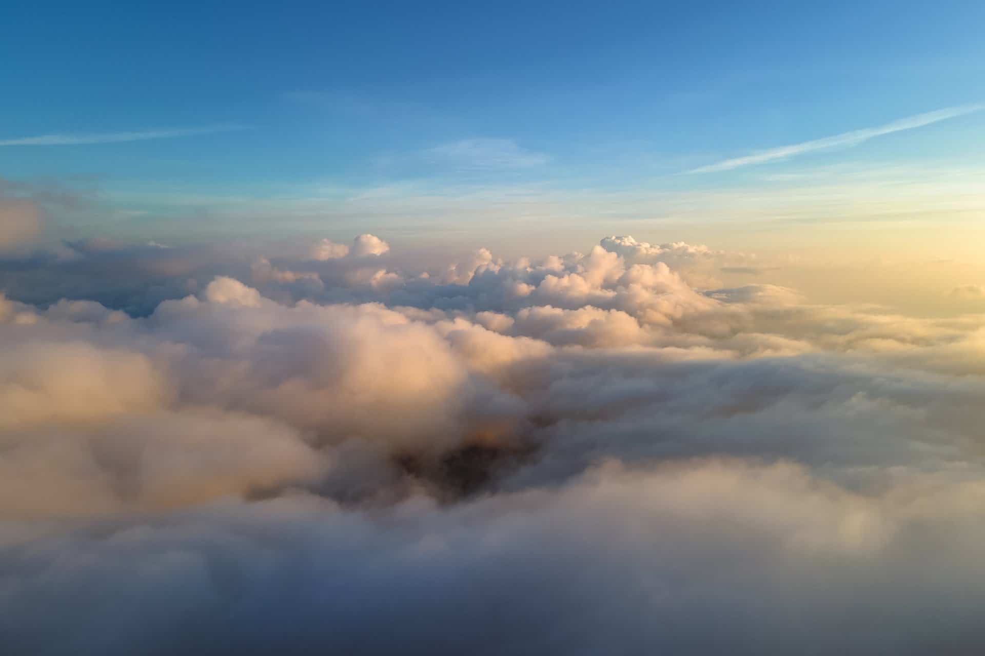 Cumulus tops viewed from altitude — the vertical structure airborne weather radar tilt technique reveals