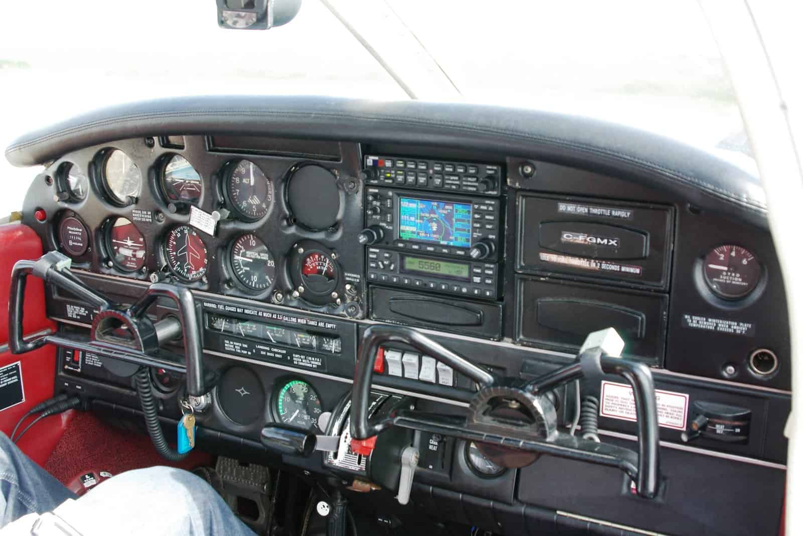 Piper PA-28 Cherokee cockpit with master switch and ammeter - the layout every alternator vs generator failure procedure begins with.