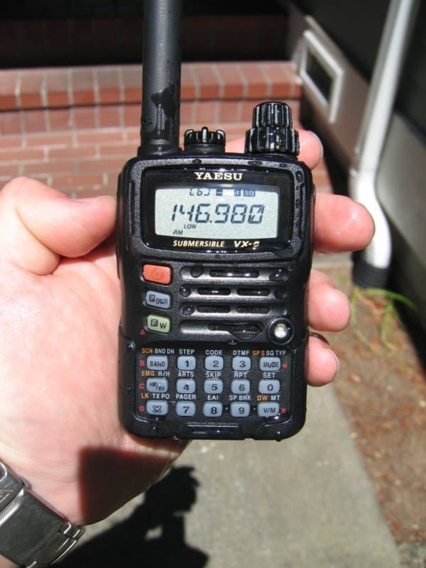 Portable VHF handheld transceiver — the form factor pilots recognize on the best handheld aviation radios list.