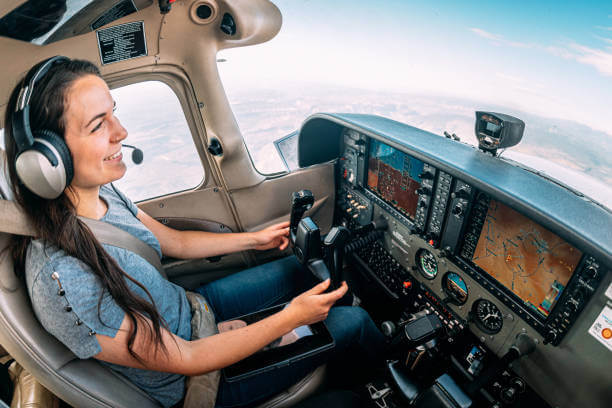 Soar to the skies with our 8 tips on financing flight school dreams. Explore scholarships, aid, and paths to make aviation dreams take flight!